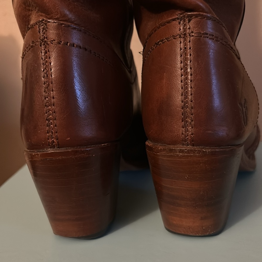 Frye Jane Stitch knee high Chestnut Leather Heeled Boots - Picture 8 of 9